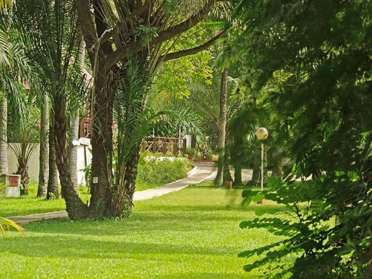 Senegambia Beach Hotel Kololi Bagian luar foto